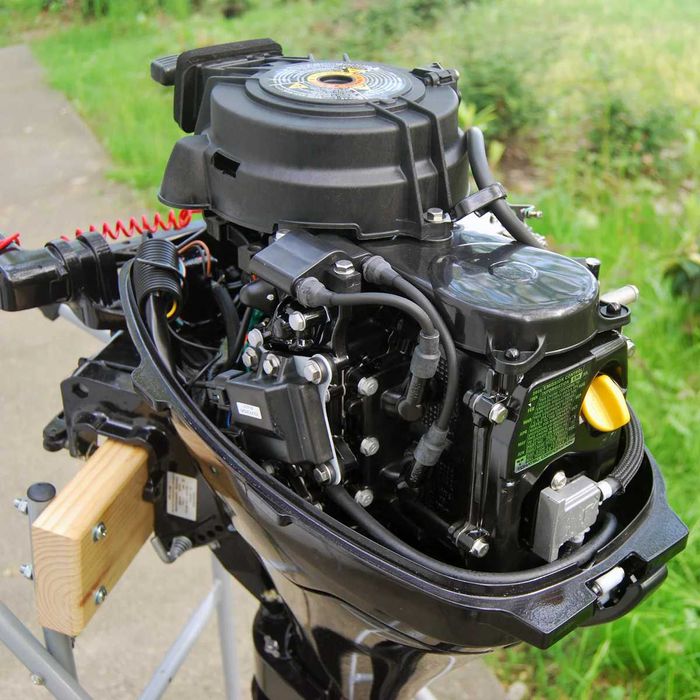 Извънбордов мотор за лодка TOHATSU 9.8