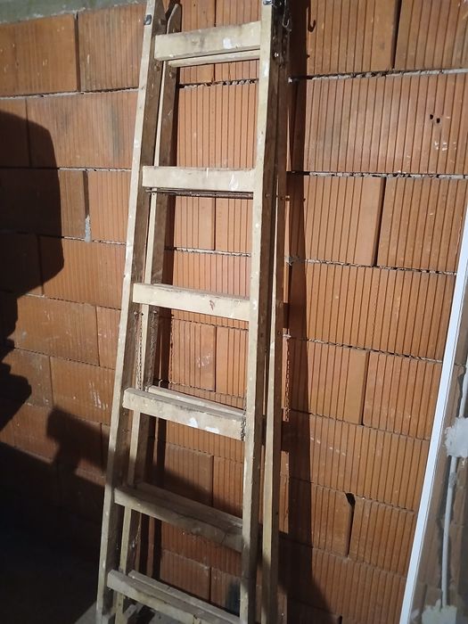 Scara dubla lemn 6 trepte H 220,stare bună