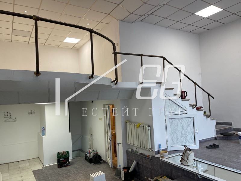 Магазин в Варна-Колхозен пазар площ 100 цена 588