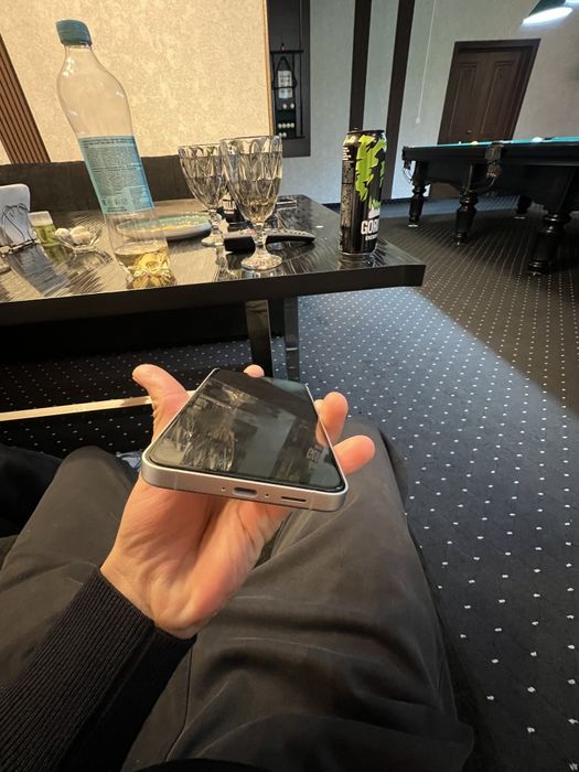 Samsung s 24 fe yangi Vetnam