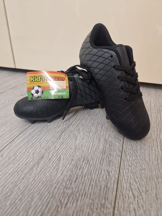 Adidași cu crampoane fotbal, mărimea 29