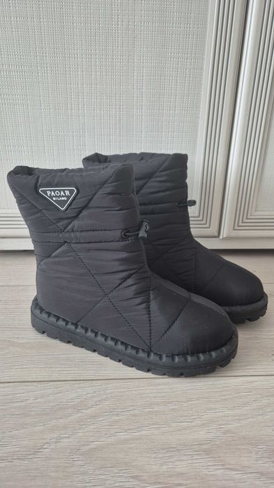 Продам зимние женские сапожки дутыши