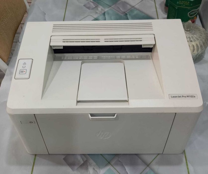 Продам принтер Laser Jet Pro M102а с запасным новым картриджем