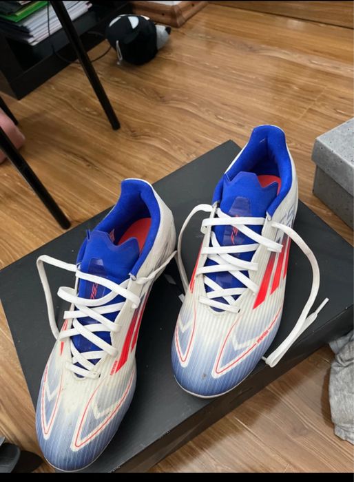 Ghete fotbal adidas F50 messi 42