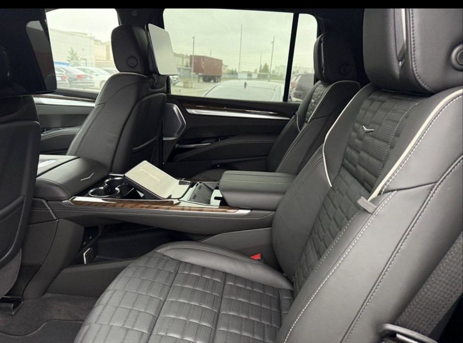 Cadillac Escalade  VIP Long 2025