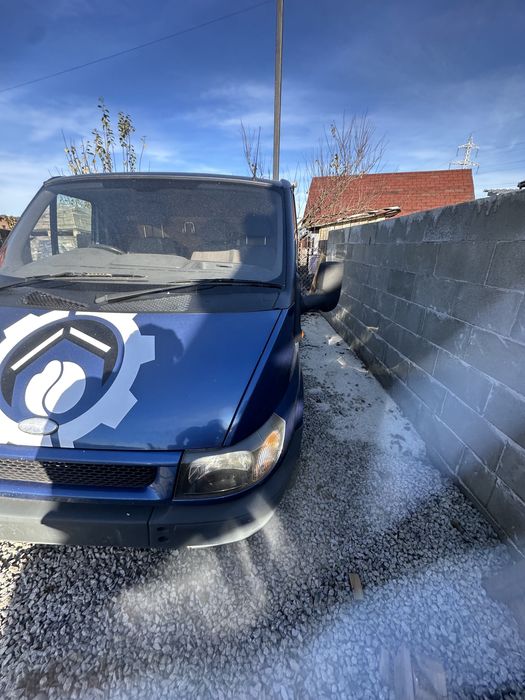 Ford tranzit ford mondeo