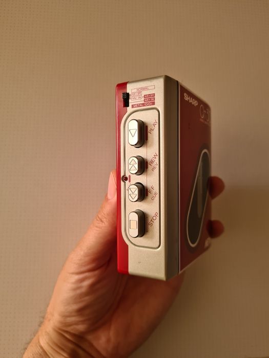 Sharp QT30 Walkman Casetofon Portabil