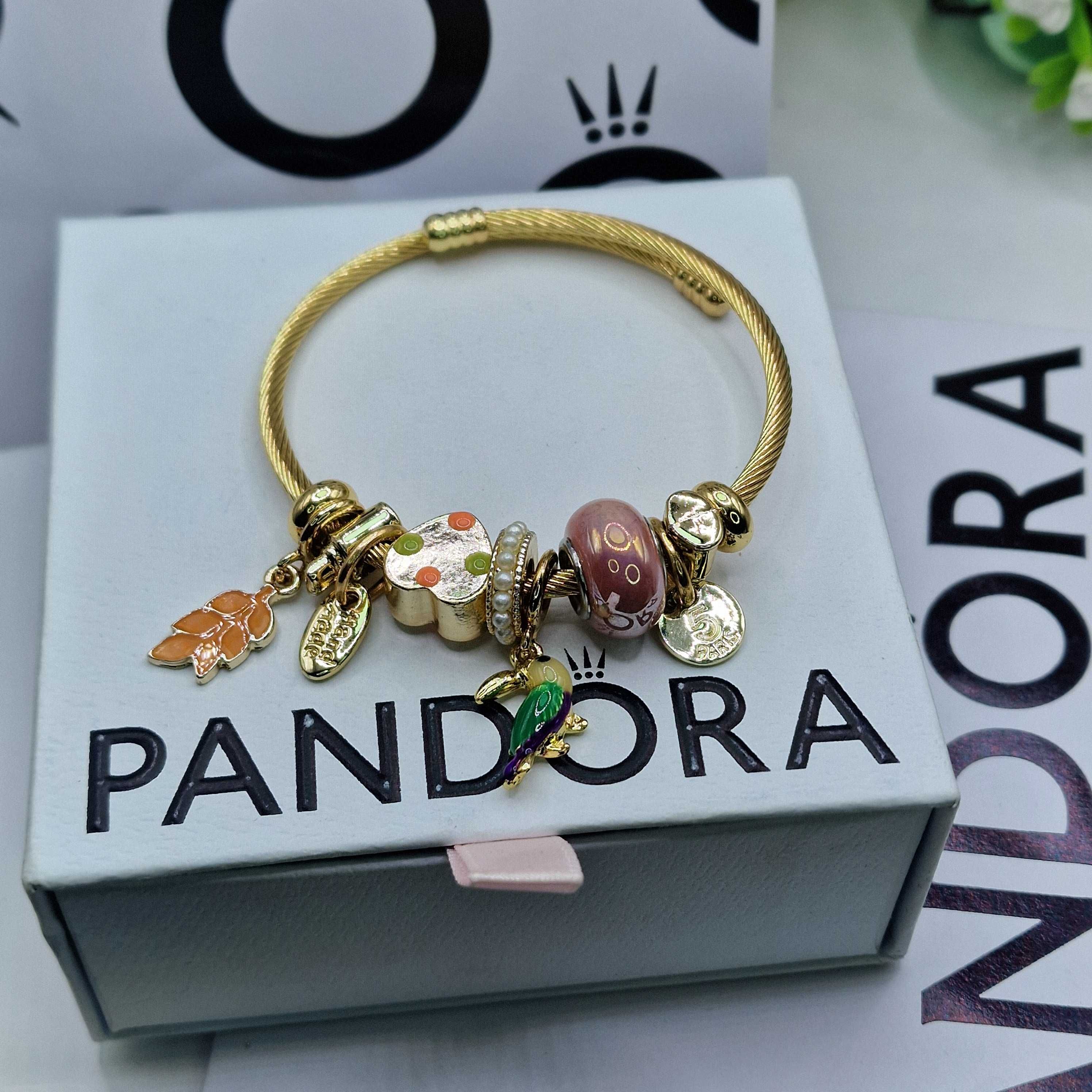 Гривна Pandora от медицинска стомана с 18к златно покритие