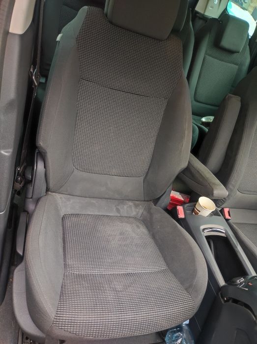 Предна дясна седалка за Пежо-5008