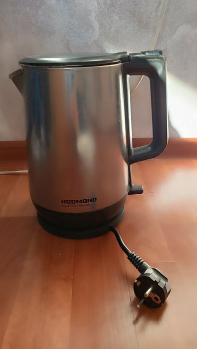 Продам электрический чайник
