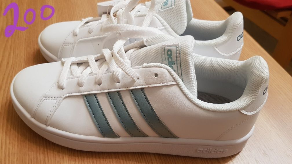 Adidas Noi nr. 39 originali