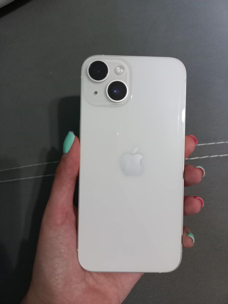 Iphone 14 starlight