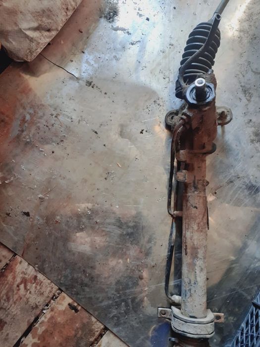 Продам рулевую рейку на гольф 3