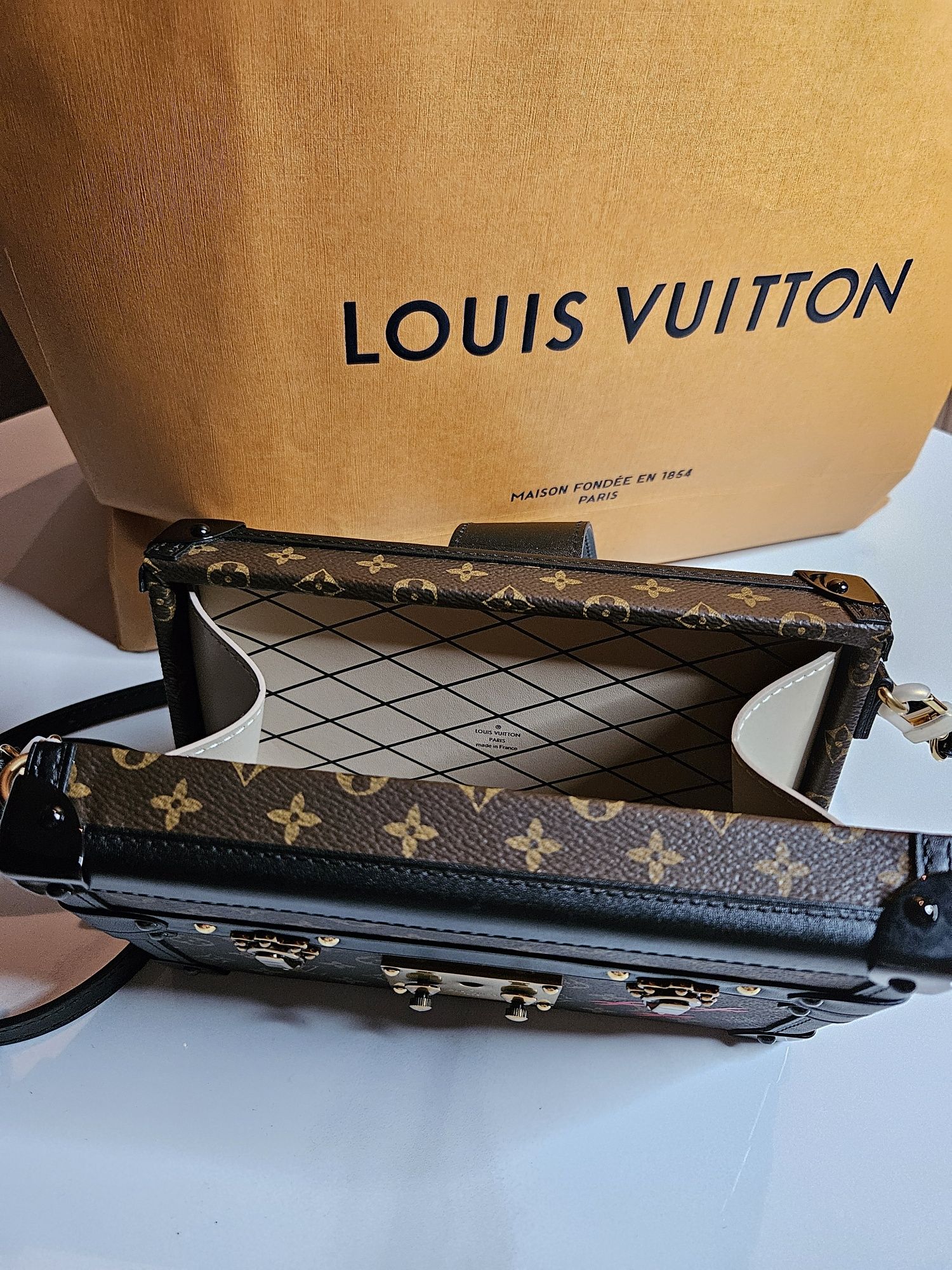 Poseta Louis Vuittom petite malle