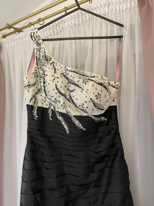 Rochie seara / ocazie S/M negru cu alb