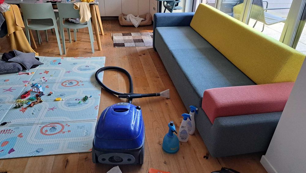 Curatare Tapiterie Auto cu aburi Spalatorie Cu ABuri Canapele Saltele