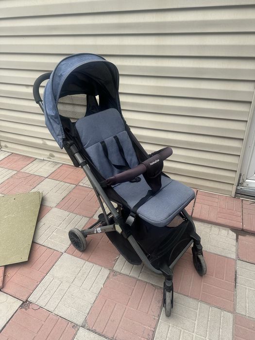 Коляска прогулочная