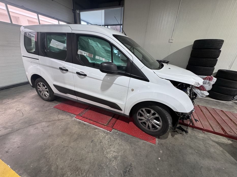 Vand Ford Tourneo Connect 2019 avariat