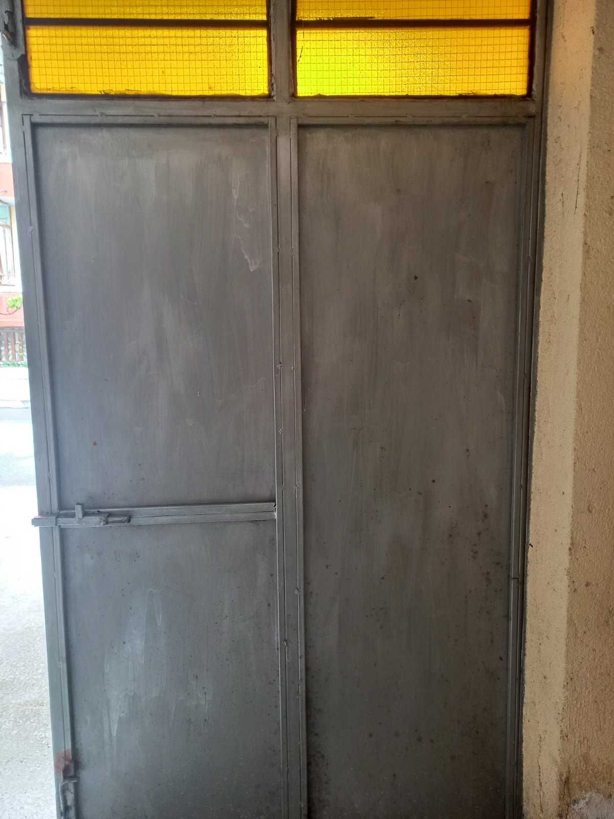 Железни гаражни врати