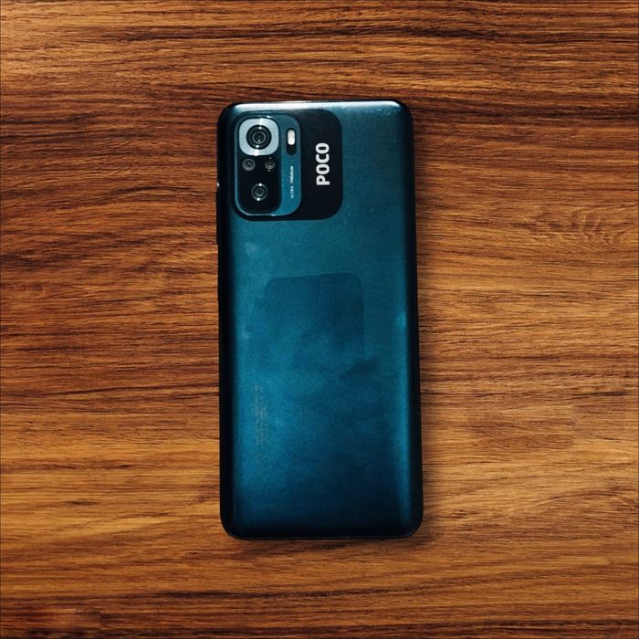 Продам телефон Poco M5S