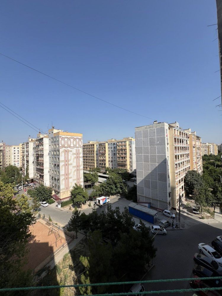 Продается квартира метро Узгарищ