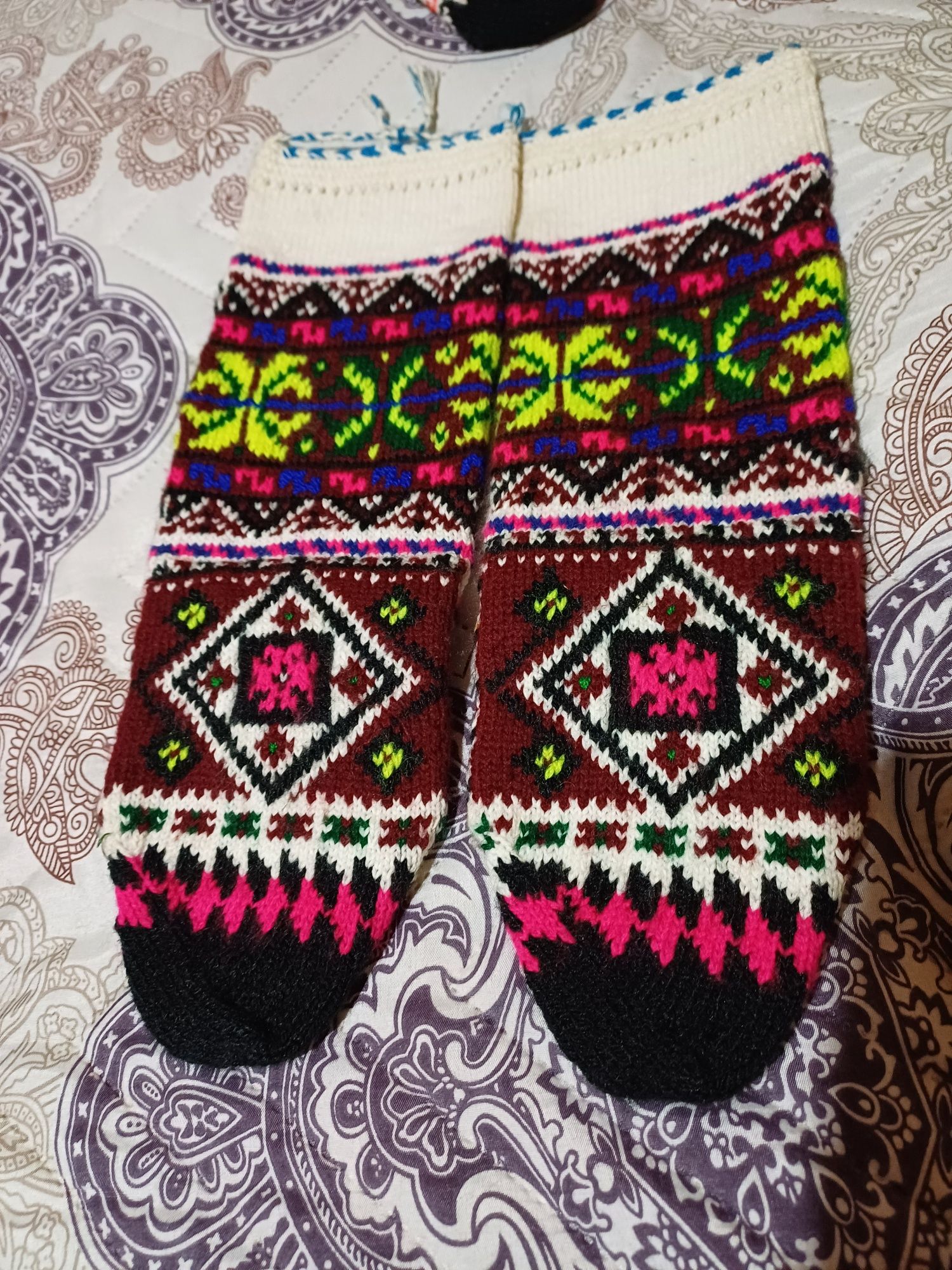 Плетени шарени чорапи,нови