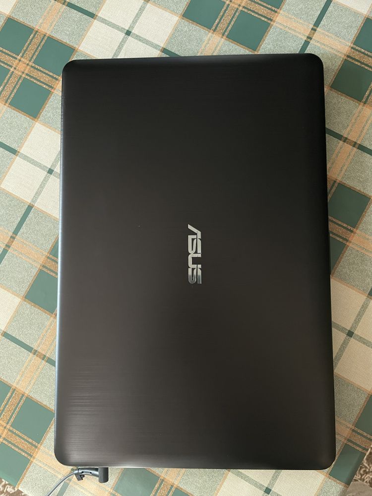 Vand Laptop Asus