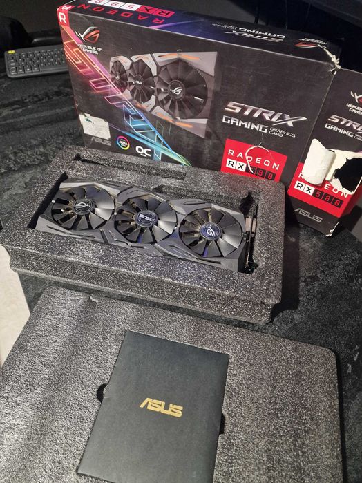 Placă video ASUS ROG STRIX RX 580 Gaming 8GB