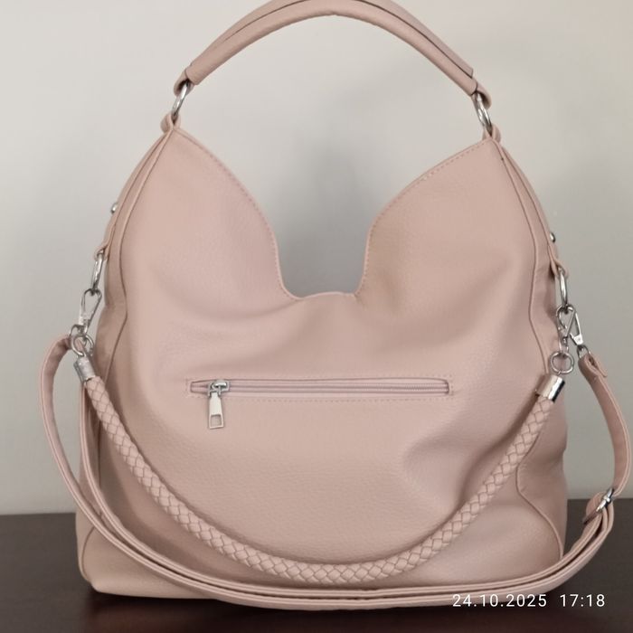 Голяма спортна дамска чанта