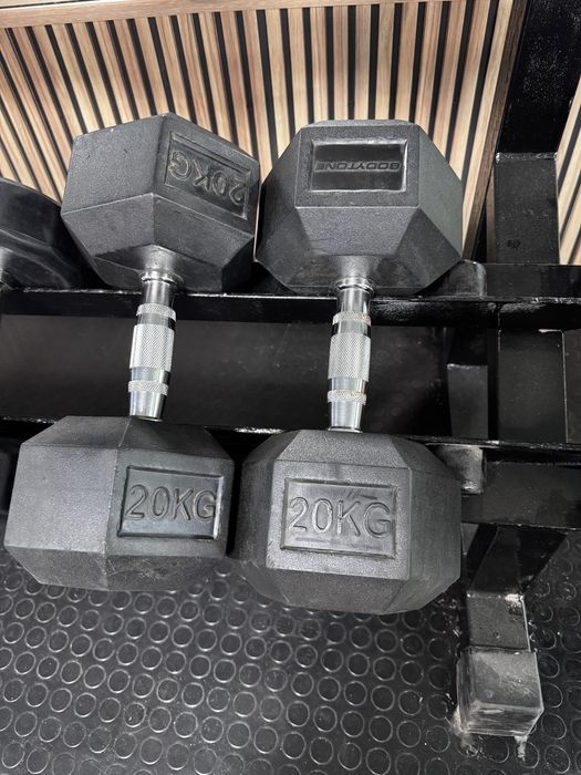 Фитнес уреди. Мечка, горен долен скрипец, хоризонтална лежанка ТИТАН