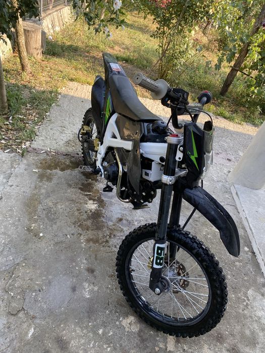 Vand cross kxd 125cc automat