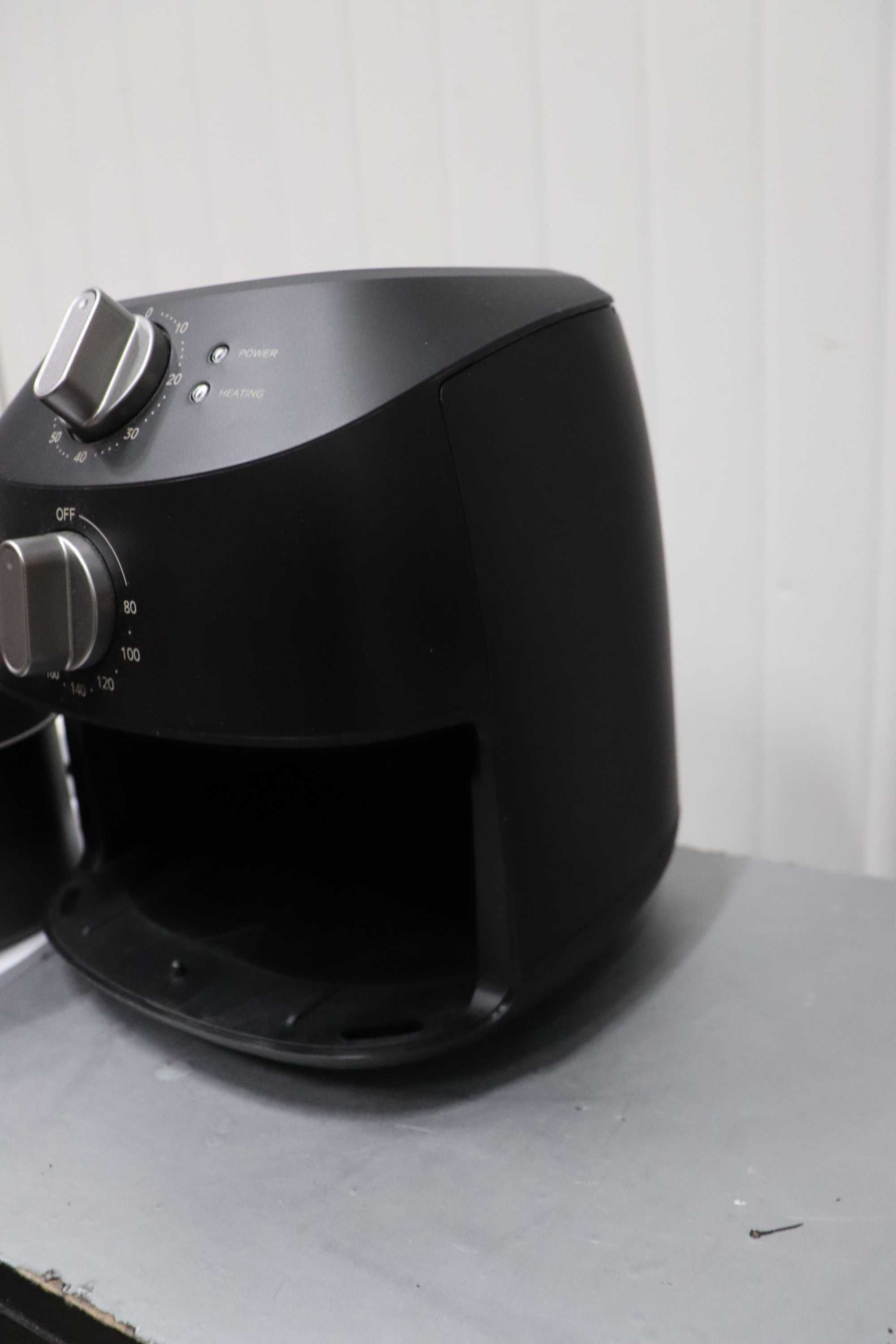 Еър фрайер Midea Compact 2L