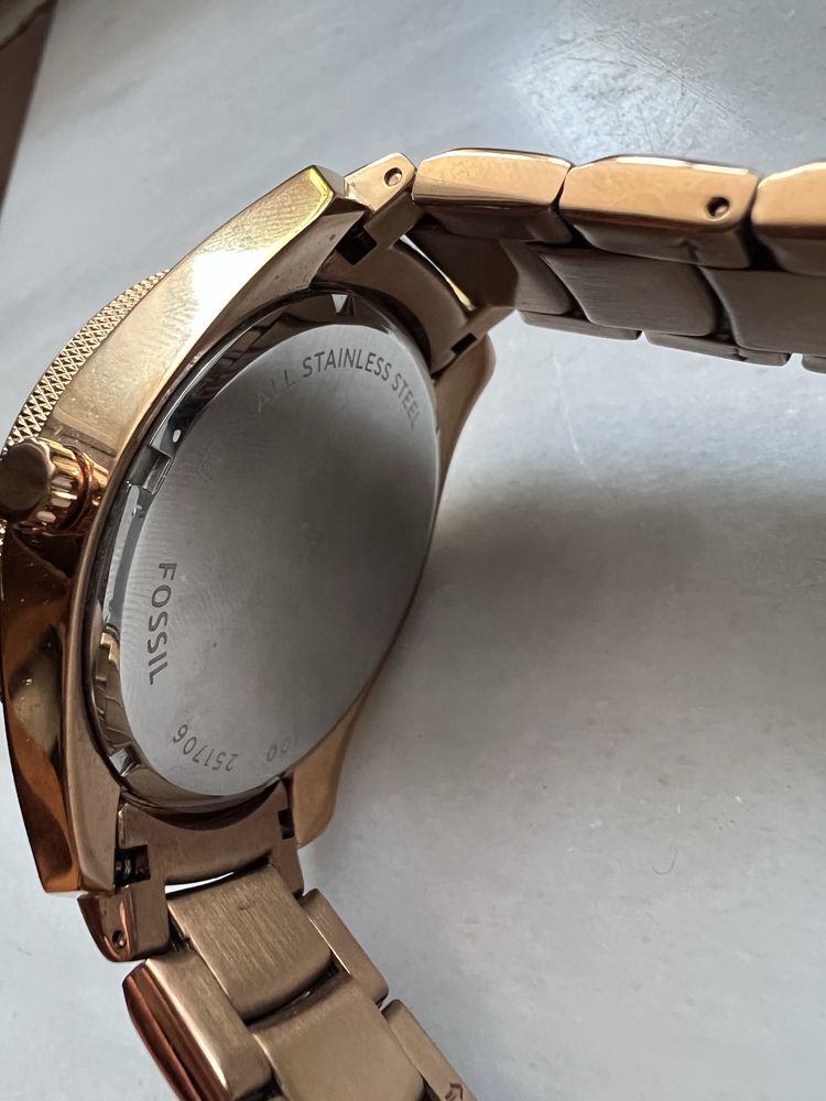 Дамски часовник Fossil