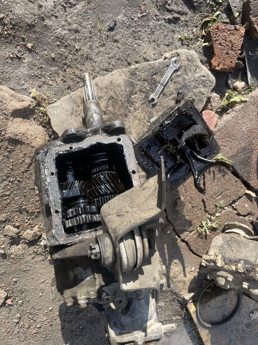 Uaz bartavoy karobka razdatkasi sotiladi