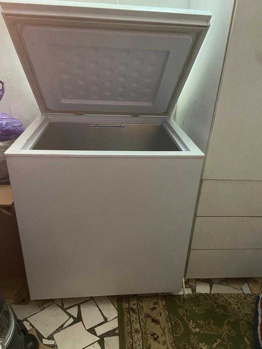 Продам морозильную камеру