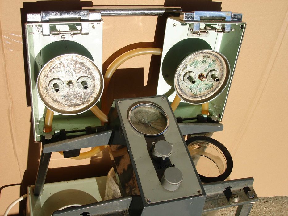 Вакум помпа за смучене на масло