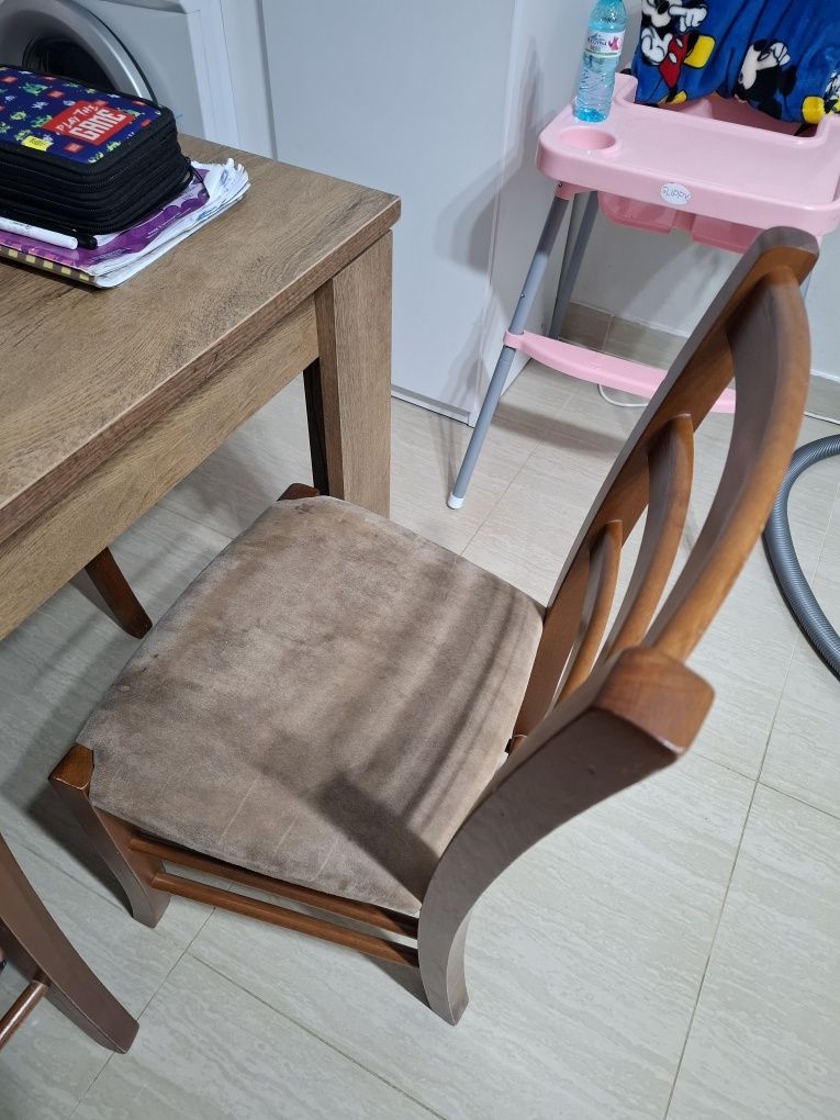 Masă + 4 scaune lemn