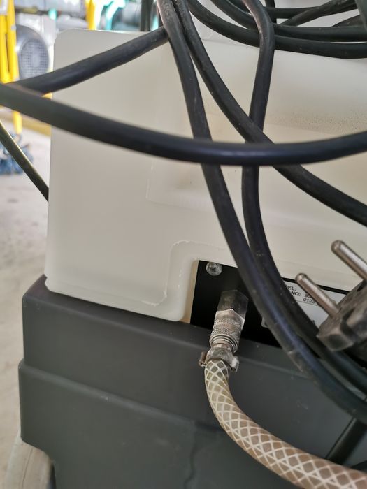 Nilfisk Aspirator pentru curatat covoare mochete cu injectie extractie