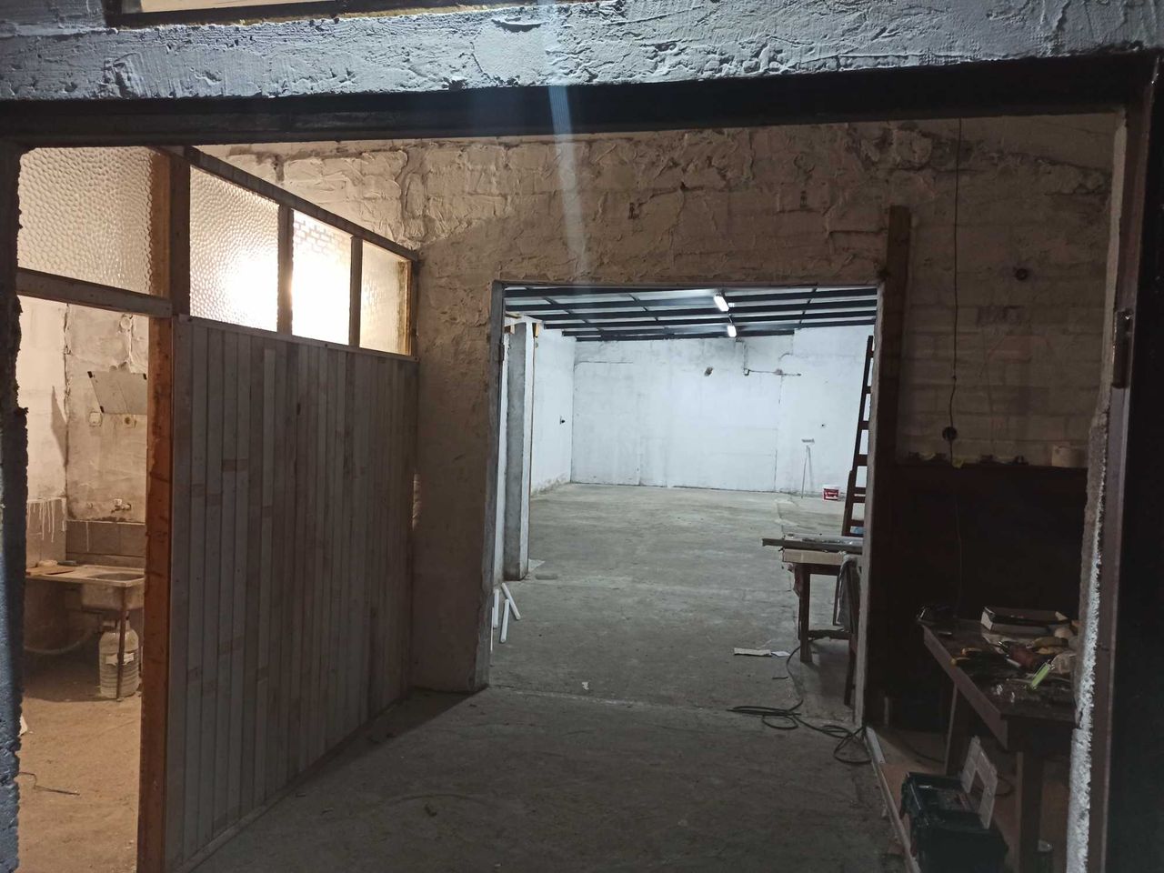 Дава се под наем Склад в Пловдив, Въстанически - 150 кв.м за 459 € - Снимка #4