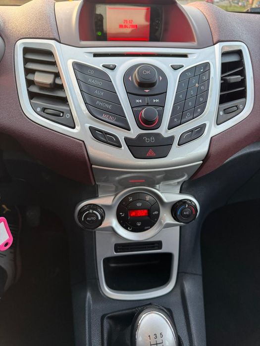 Ford fiesta  2009 benzina 1.250asina import Germania