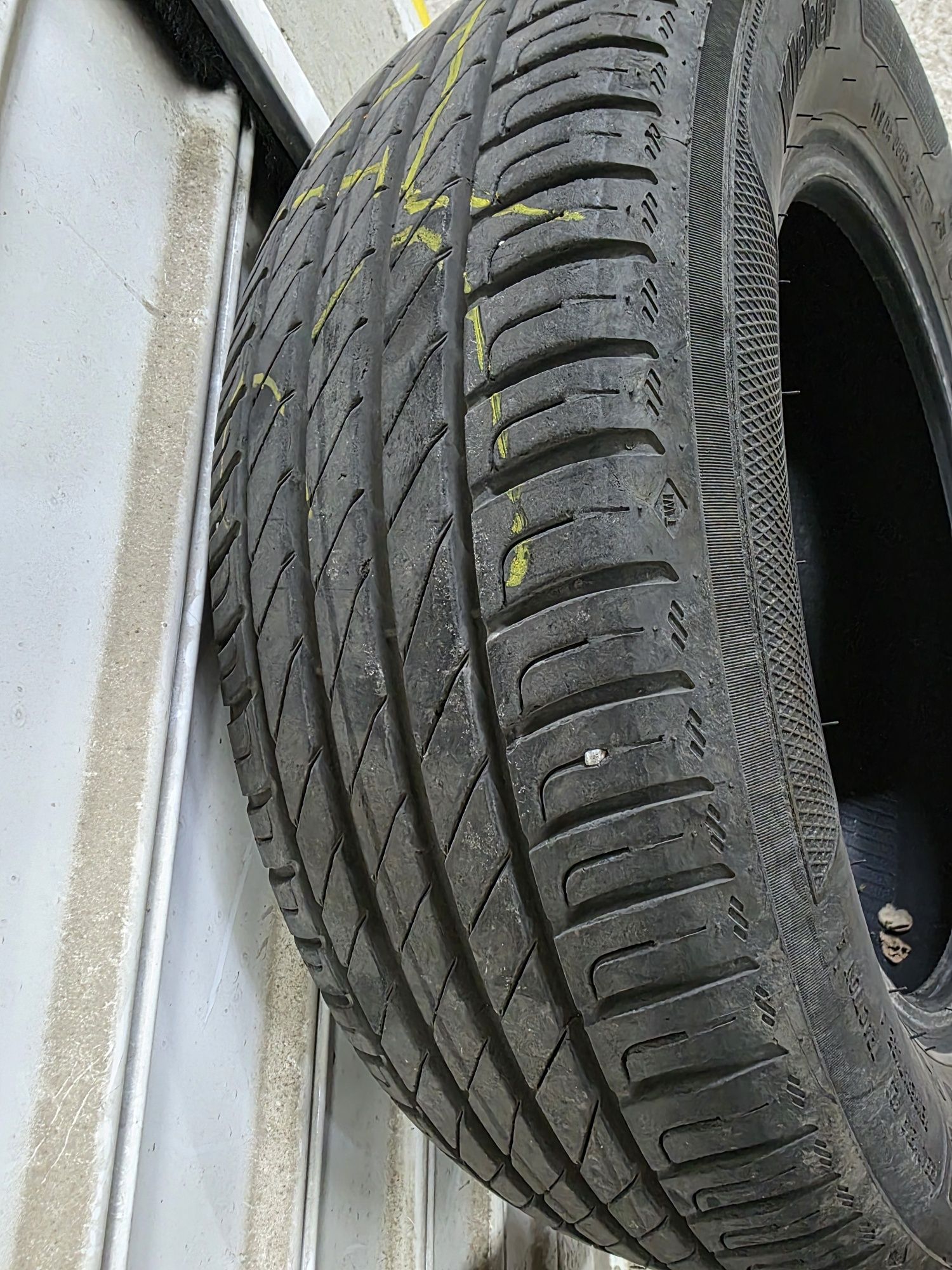 Kleber HP4 195/60/R15