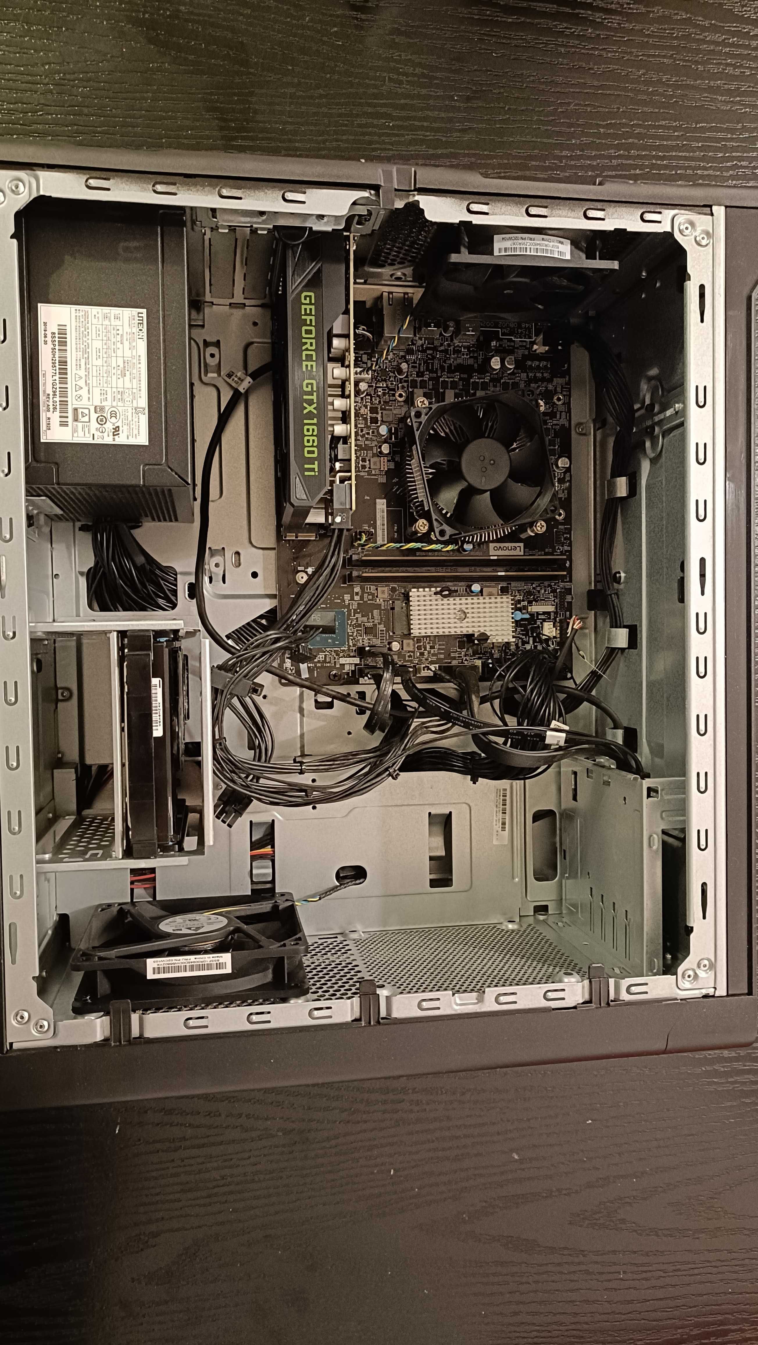 Calculator Jocuri PC Lenovo Legion Intel® Core™ i7-9700 + Monitor 4K