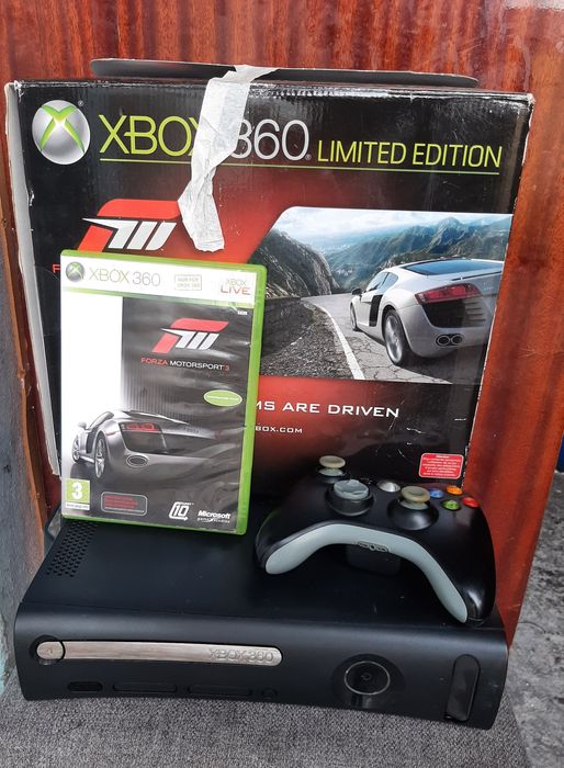 Vând Xbox 360 limited Edition full box cu FORZA MOTORSPORT 3 inclusiv