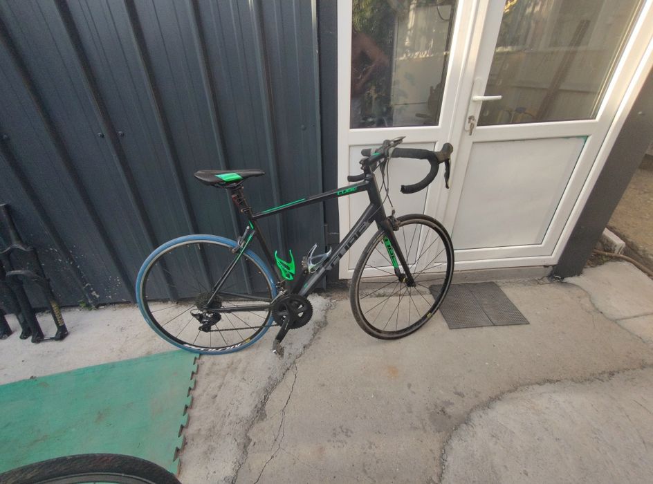 Bicicleta cube/merida