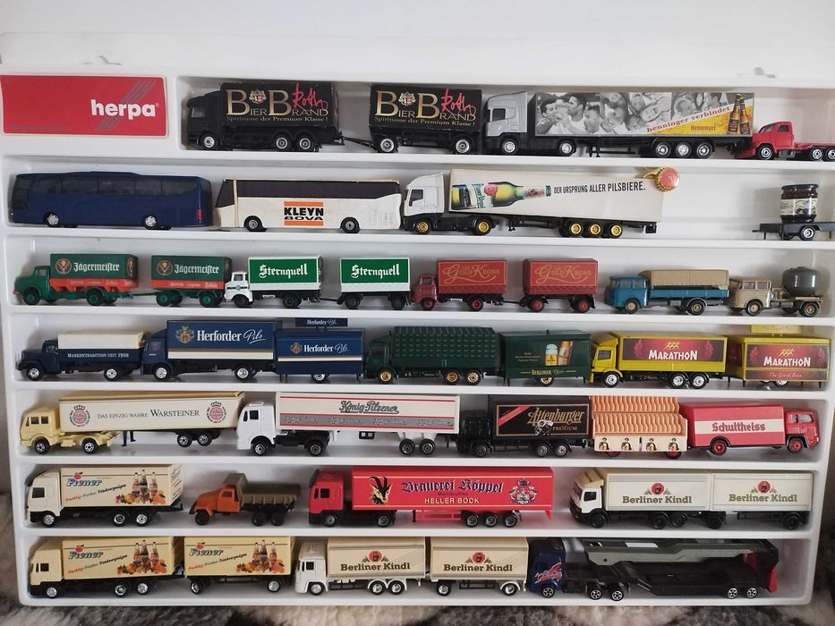 Голяма колекция от камиони Herpa