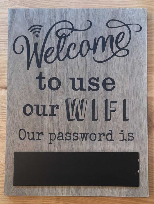 Decoratiune Placa lemn anunt mesaj - Folositi parola noastra de Wi-Fi