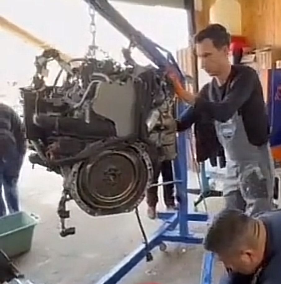 service auto de inchiriat