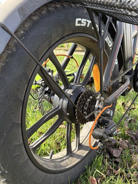 Сгъваем Електрически велосипед 20” с аксесоари.