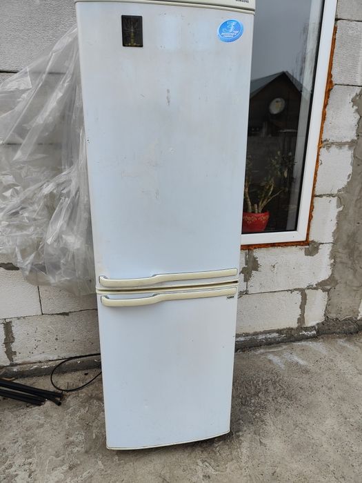 Холодильник Самсунг