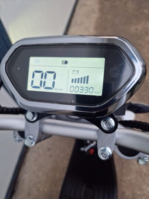 Scuter electric tip Harley – 60V 20Ah, autonomie mare, doar 330 km!